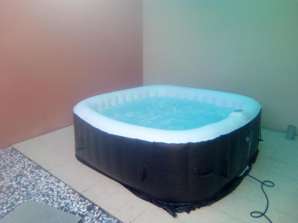 Gite Chaleureux Avec Jacuzzi Villa Saint-Rabier Buitenkant foto